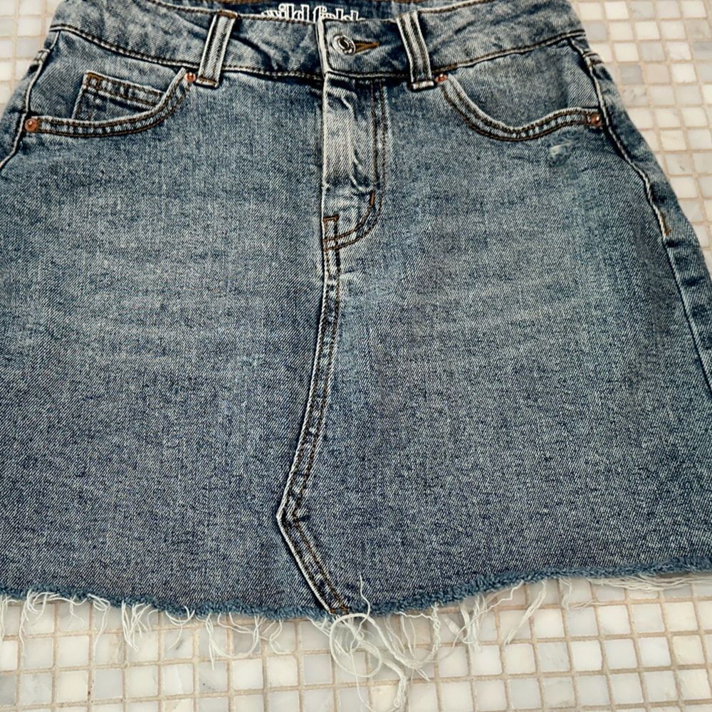 Wild Fable Crooked Detailing Denim Jean Skirt with Frayed Hem - Picture 6 of 9